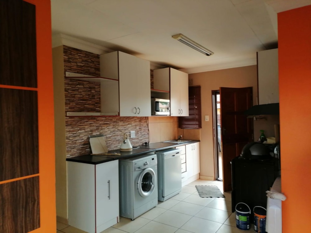 House for sale in Krugersrus - 1SP1711581