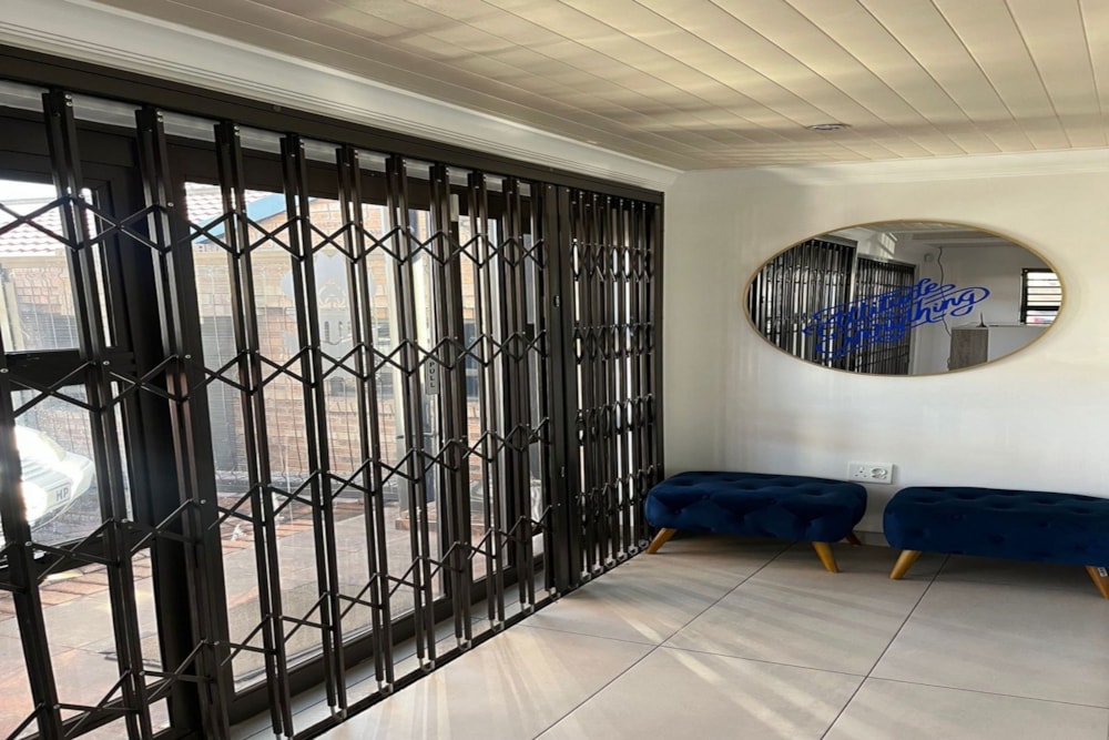 Commercial Building to rent in Model Park - 1WD1711639 Commercial Building to rent in Model Park - 1WD1711639