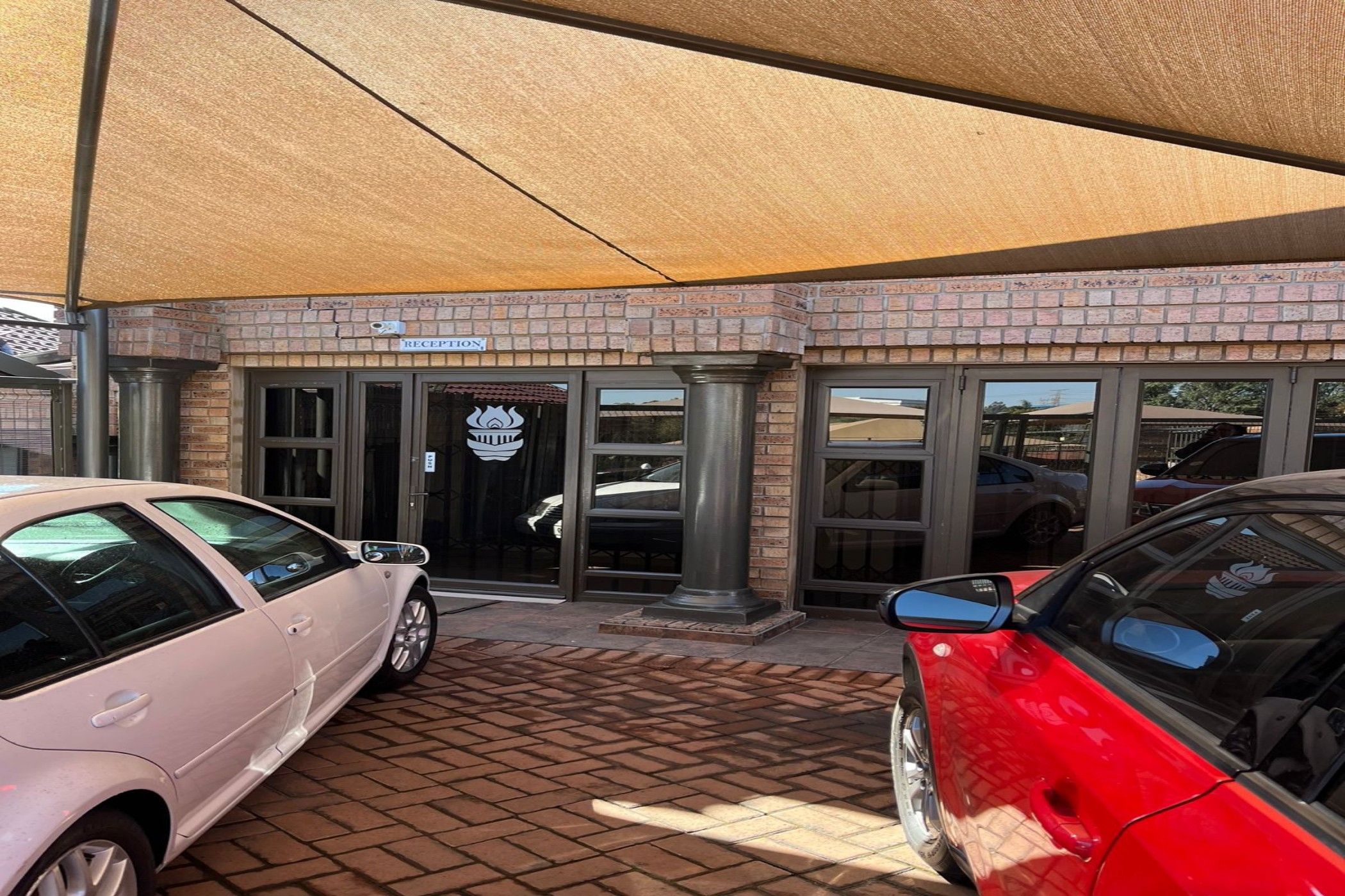 Commercial Building to rent in Model Park - 1WD1711639