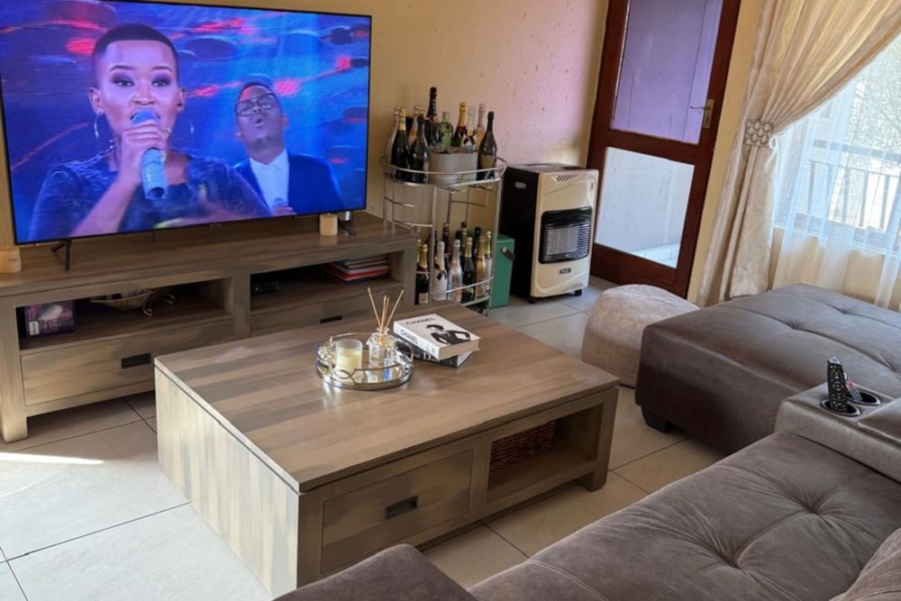 Apartment let in Helderwyk Estate - 1BJ1711659