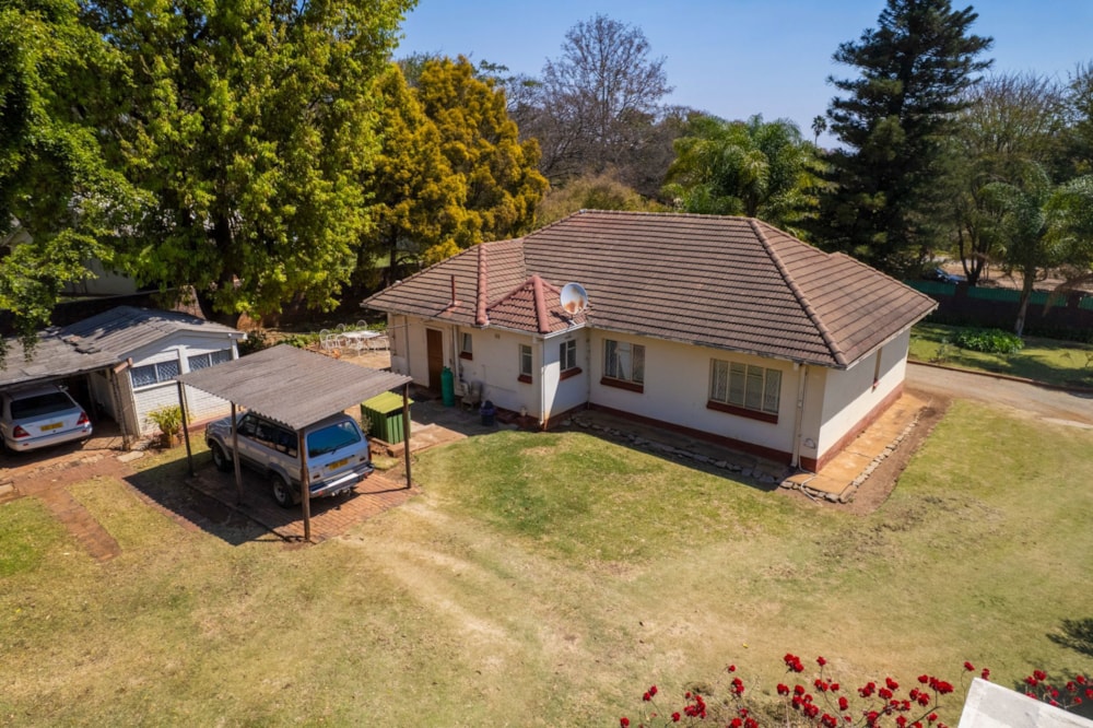 House for sale in Alexandra Park, Zimbabwe - 3ZB1712033 House for sale in Alexandra Park, Zimbabwe - 3ZB1712033