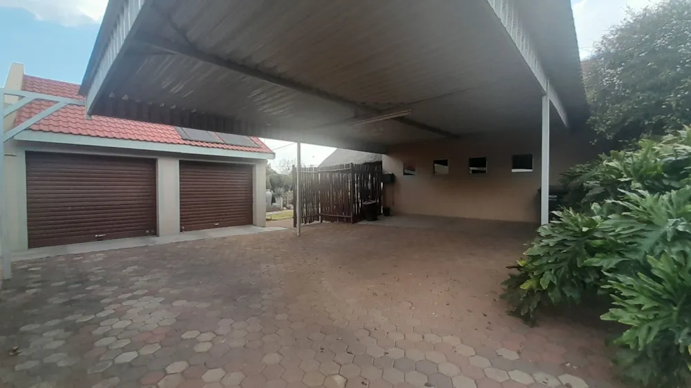 House for sale in Vanderbijlpark SE 4 - 1VT1711673