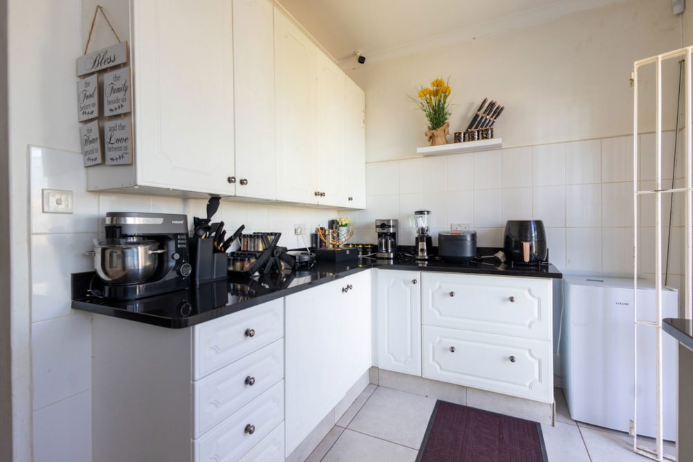 Apartment for sale in Avondale, Zimbabwe - 3ZB1712657 Apartment for sale in Avondale, Zimbabwe - 3ZB1712657