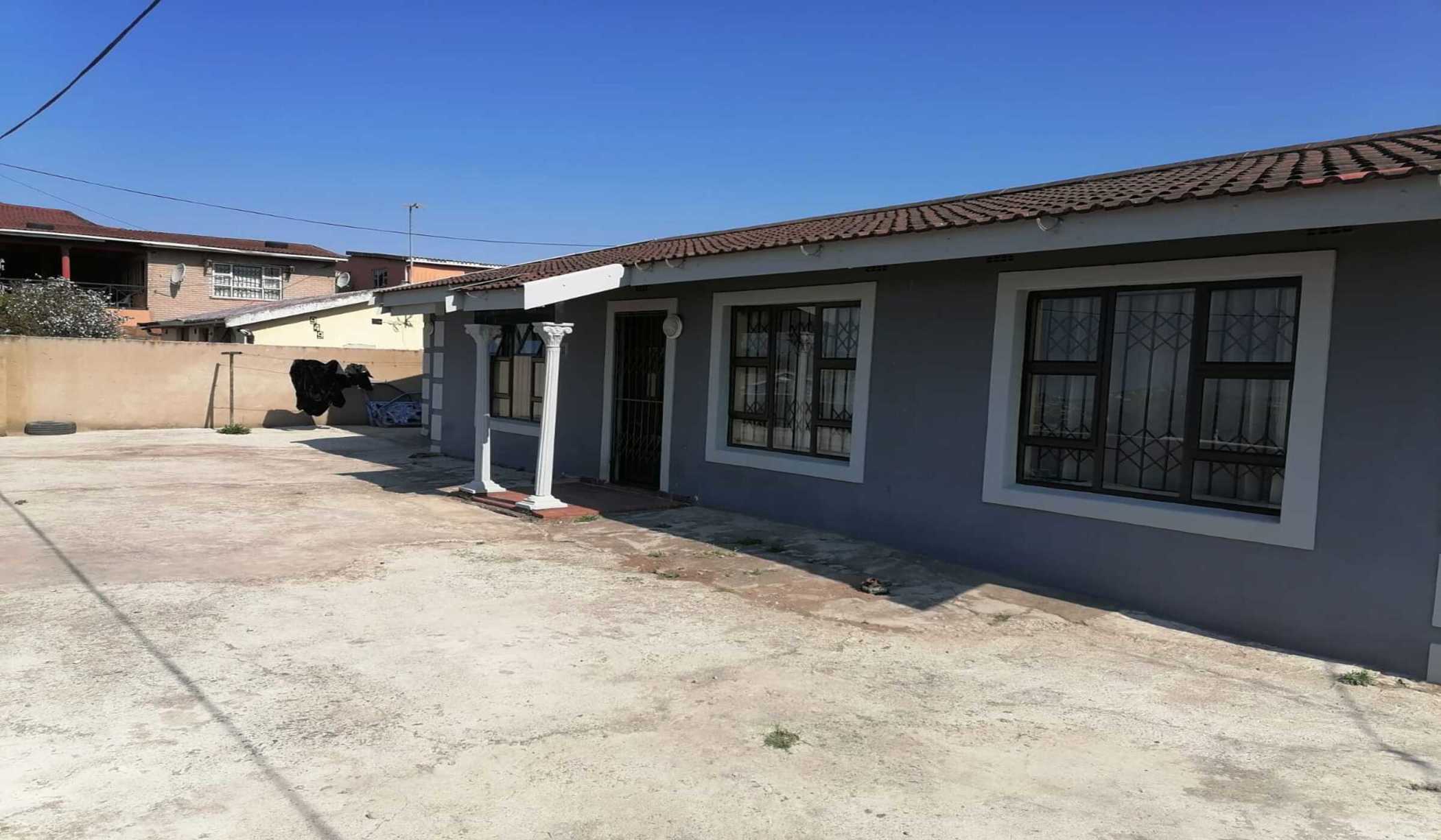 House for sale in Umlazi - 1WB1726060
