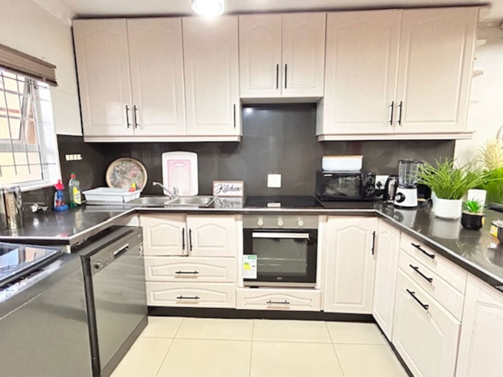 Double-storey apartment to rent in Meer en See - 1RY1711763