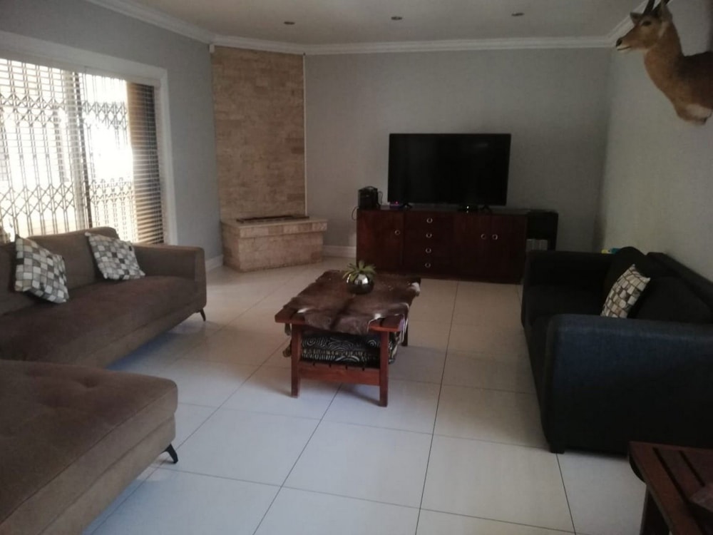 House for sale in Kanonkop, Middelburg, Mpumalanga - 1MD1711841