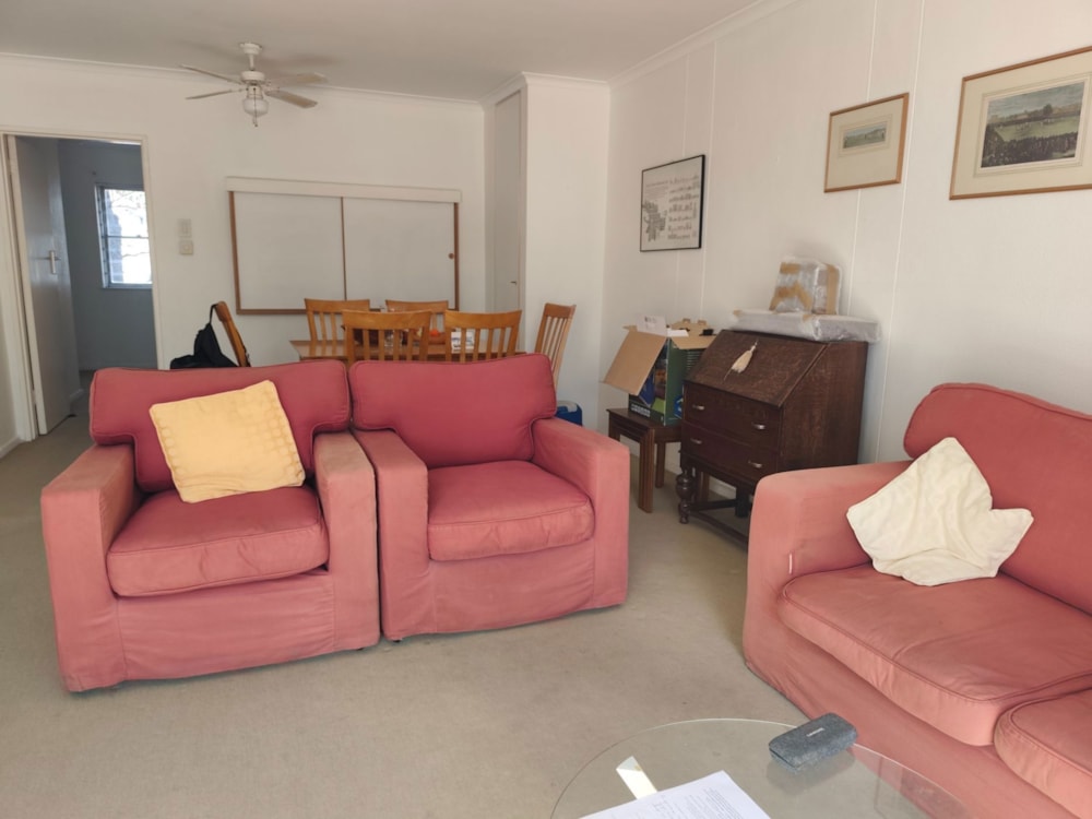 Security complex home let in Rondebosch - RBL1711828