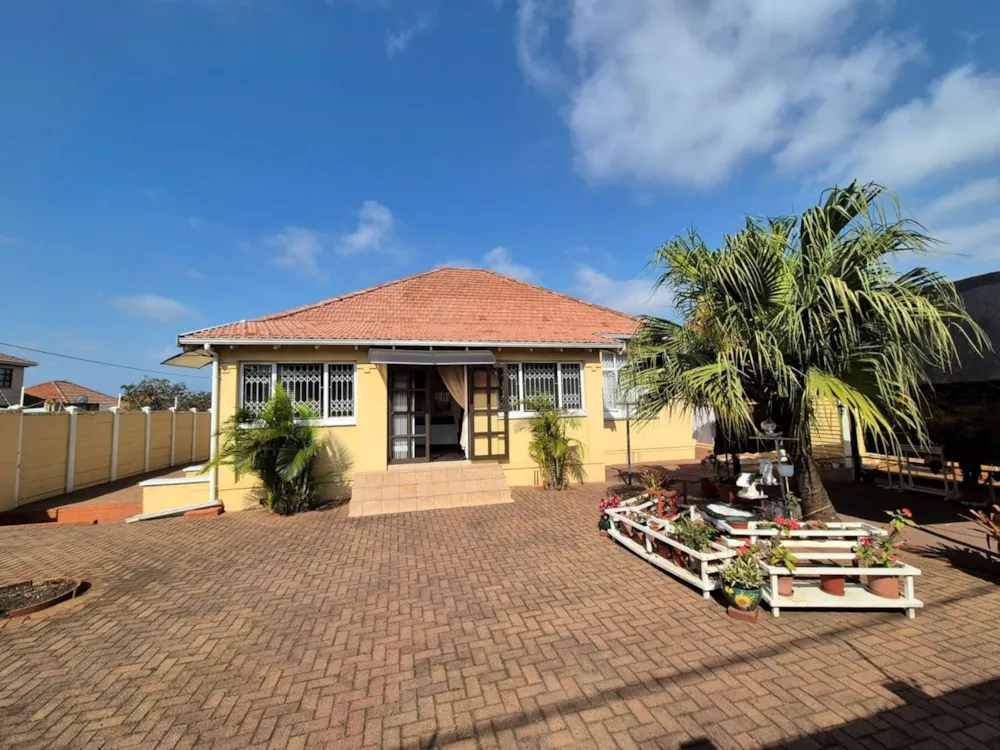 Semi-detached house sold in Glenwood, Durban - 1DA1711844 Semi-detached house sold in Glenwood, Durban - 1DA1711844