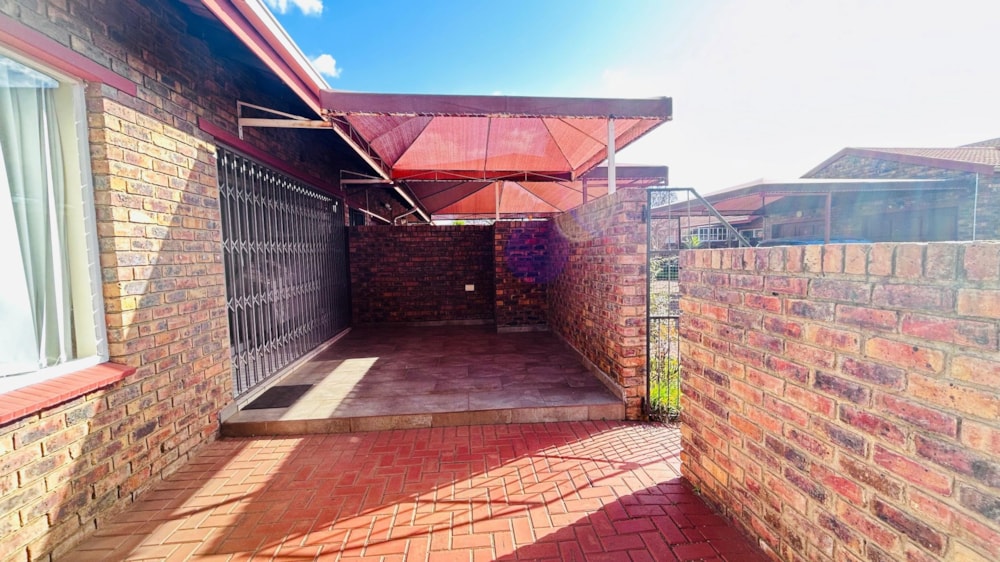 Townhouse for sale in Flora Gardens - 1VT1711859 Townhouse for sale in Flora Gardens - 1VT1711859