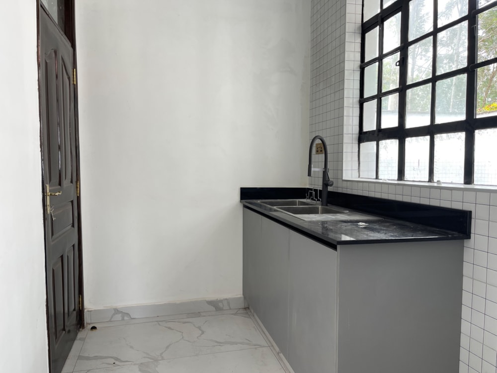 Double-storey house let in Karen, Kenya - 3KE1712172