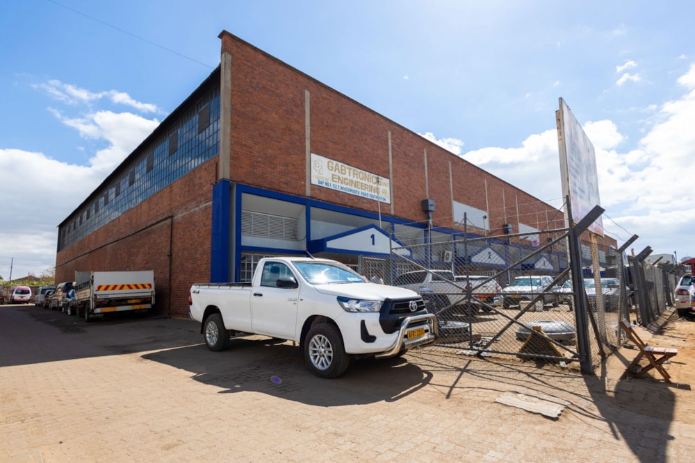 Commercial industrial property for sale in Southerton, Zimbabwe - 3ZB1711922