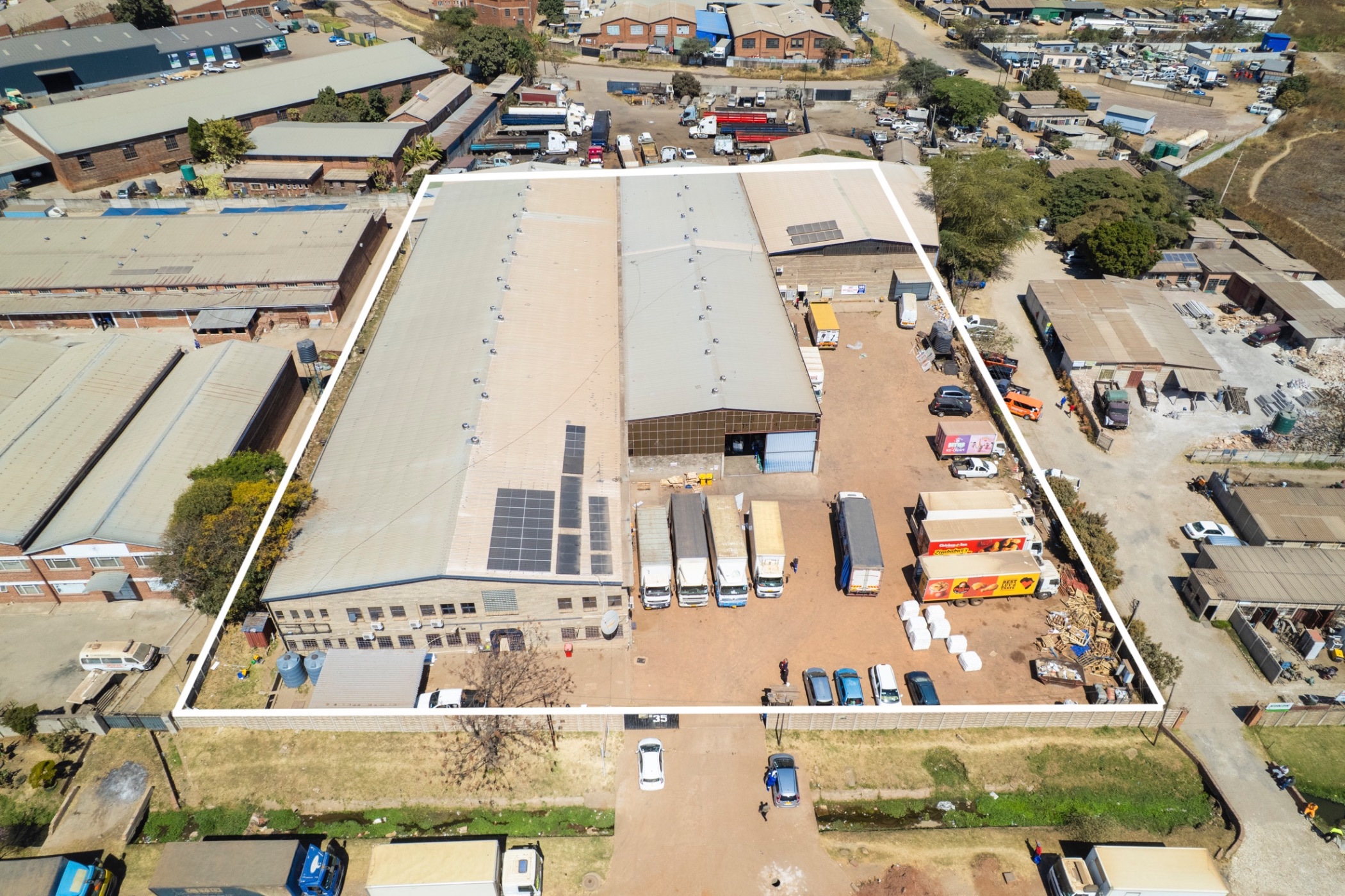 Commercial industrial property for sale in Graniteside, Zimbabwe - 3ZB1711926