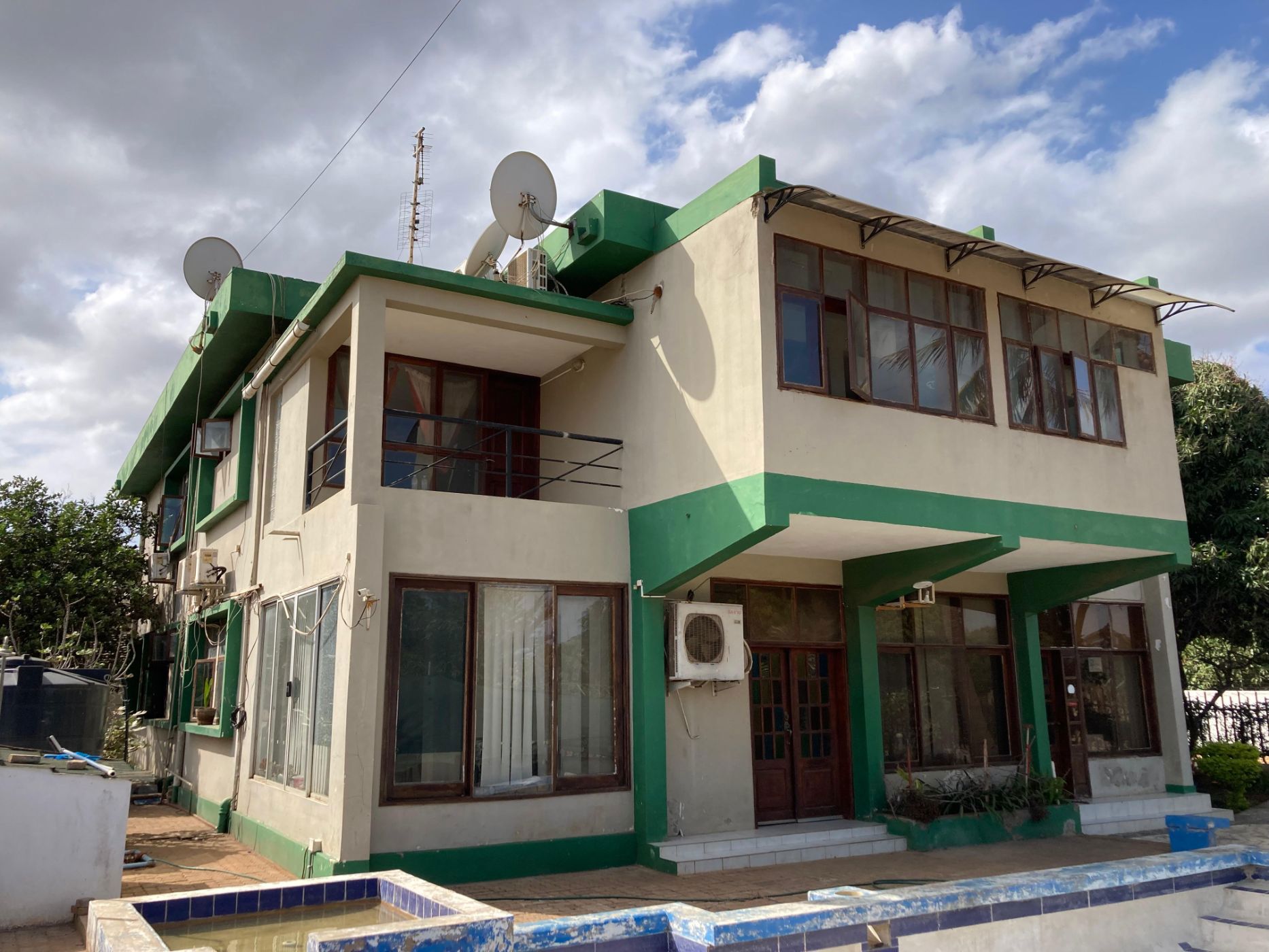 Residential complex to rent in Matola, Mozambique - 3MQ1711961