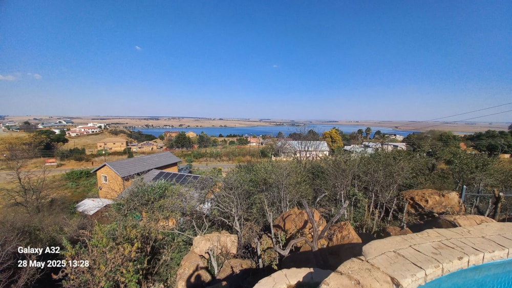 Double-storey house to rent in Bronkhorstbaai - PNL1718189 Double-storey house to rent in Bronkhorstbaai - PNL1718189