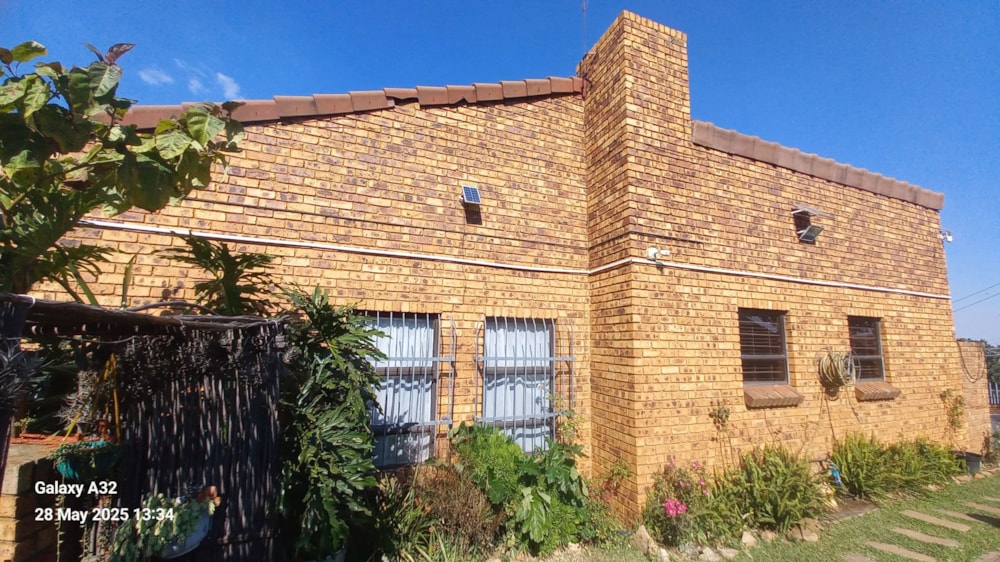 Double-storey house to rent in Bronkhorstbaai - PNL1718189 Double-storey house to rent in Bronkhorstbaai - PNL1718189