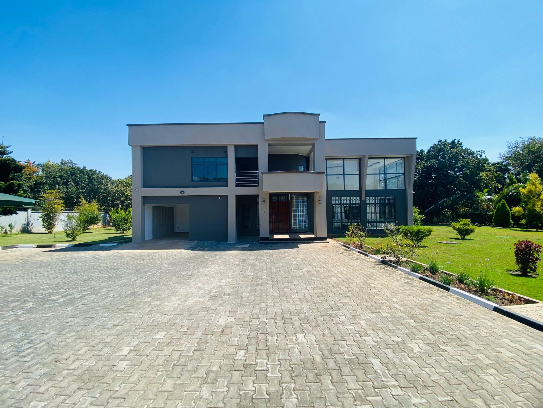 Apartment to rent in Longacres, Zambia - 3ZA1712022