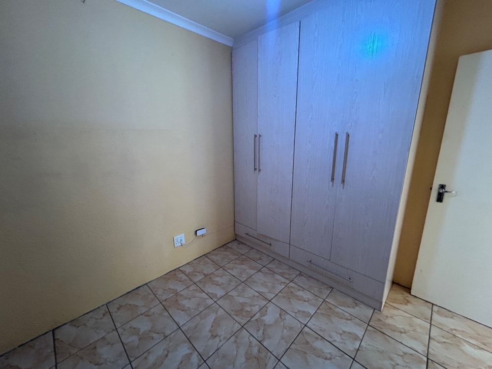 House for sale in Roodepan - 1KJ1712037 House for sale in Roodepan - 1KJ1712037