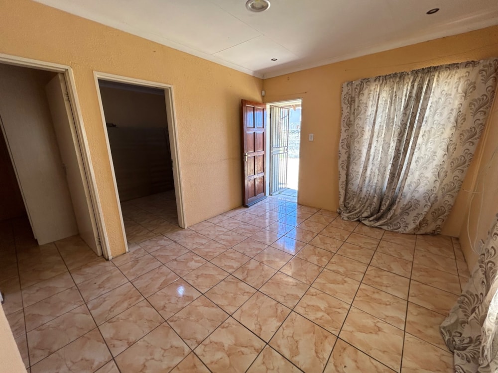 House for sale in Roodepan - 1KJ1712037 House for sale in Roodepan - 1KJ1712037