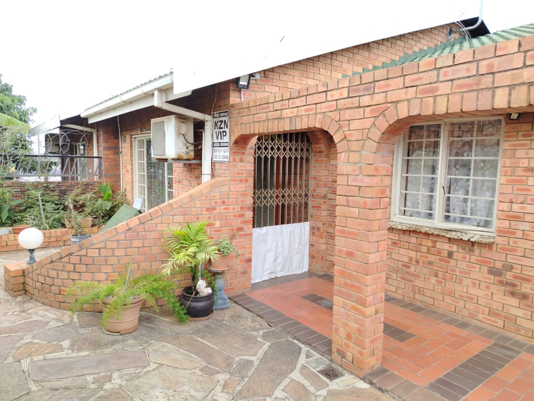 House for sale in Phoenix, KwaZulu-Natal - 1DA1712085