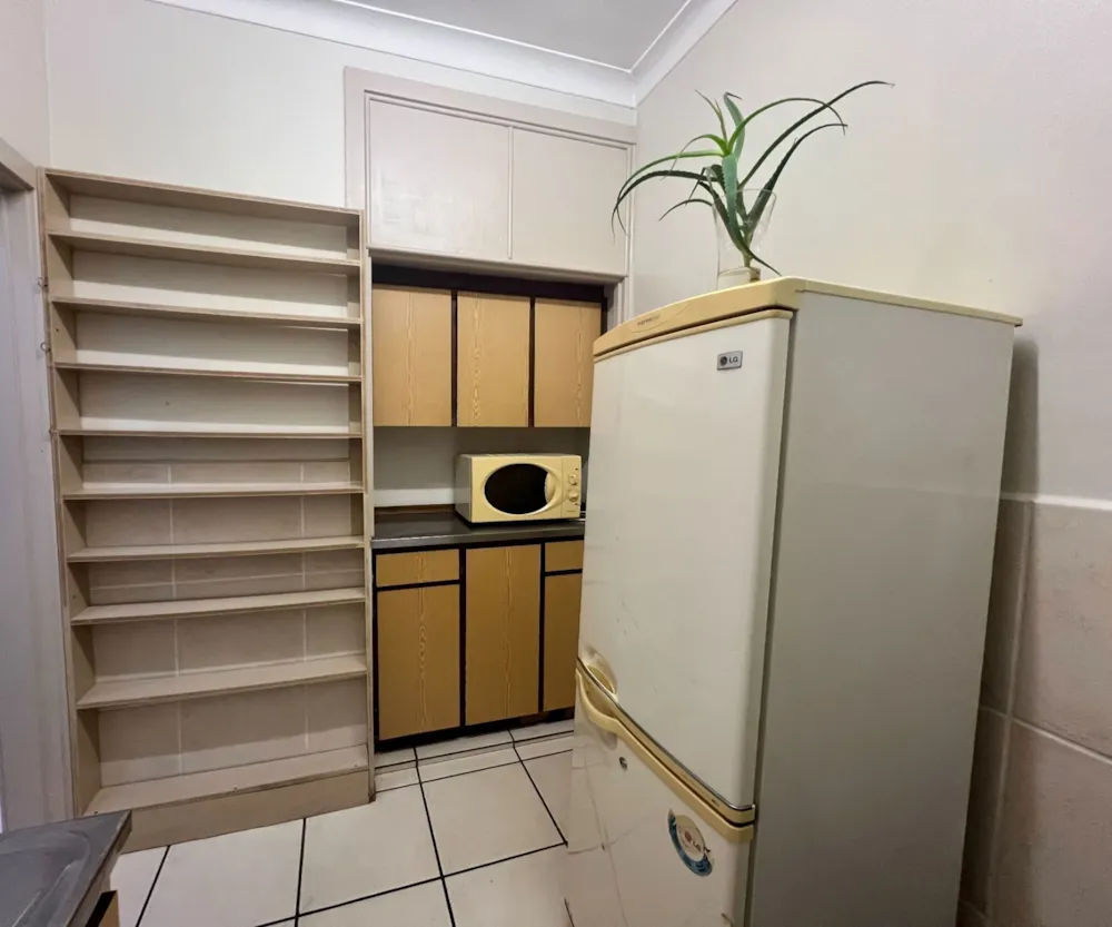 Studio apartment let in Amanzimtoti - 1WB1712272 Studio apartment let in Amanzimtoti - 1WB1712272