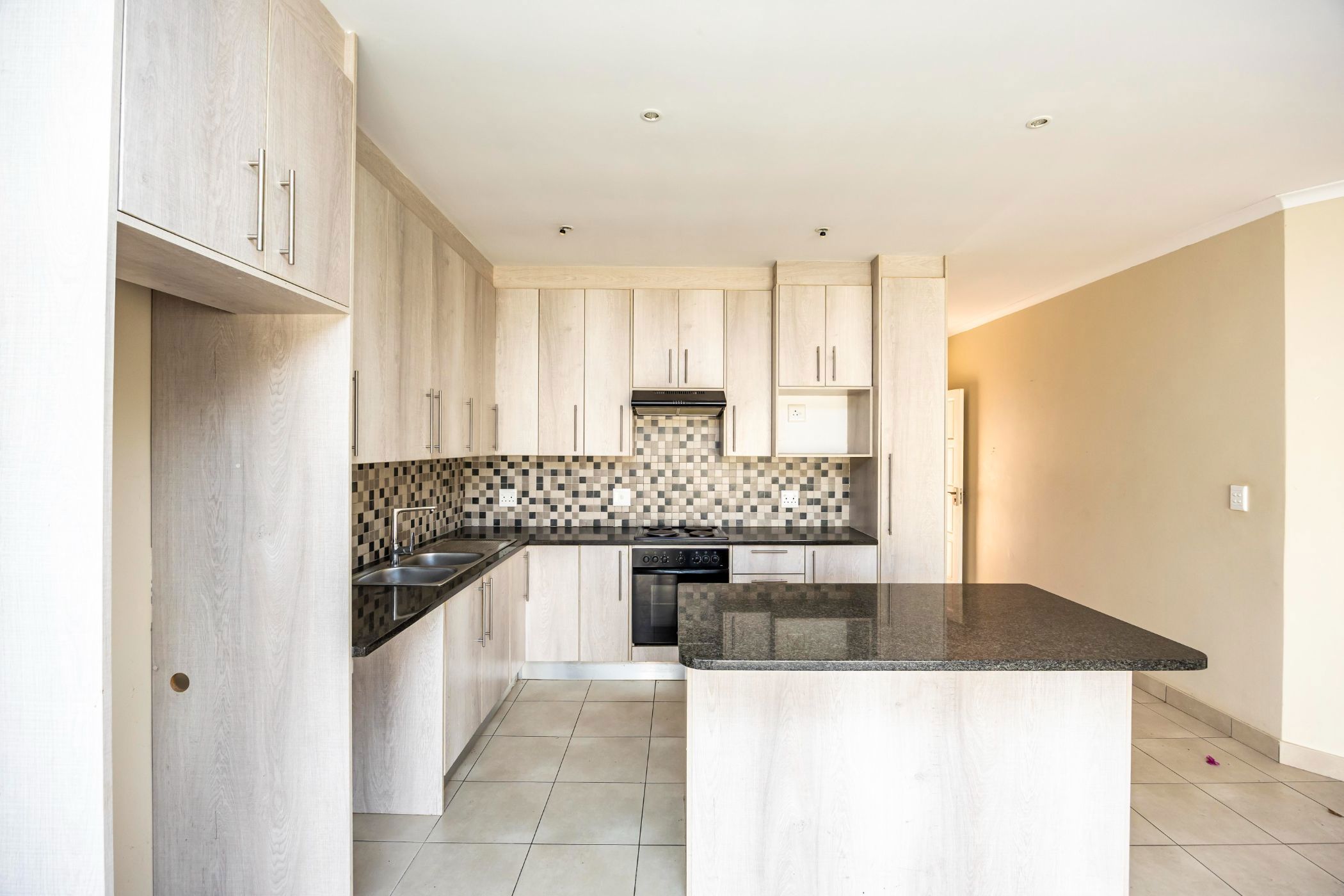 Townhouse for sale in Beacon Bay - 1EZ1712179