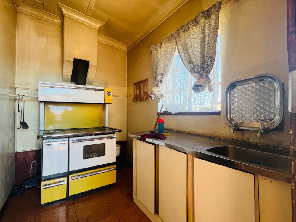 House for sale in Sebokeng Zone 7 - 1VT1713719