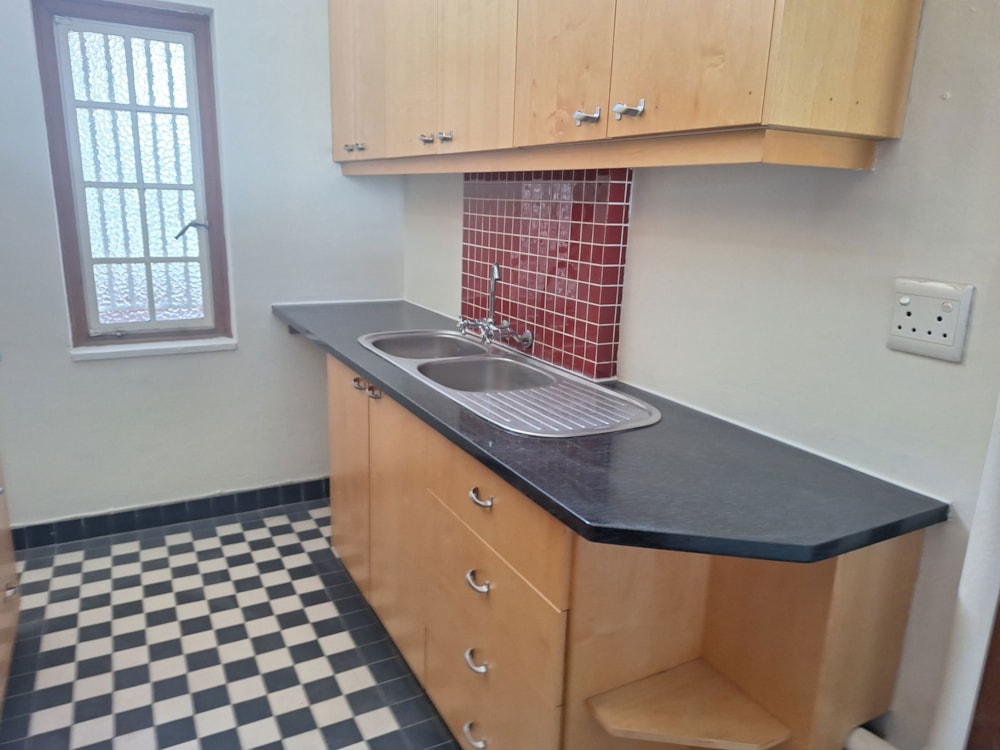 Apartment let in Riviera (JHB) - JBL1712187 Apartment let in Riviera (JHB) - JBL1712187