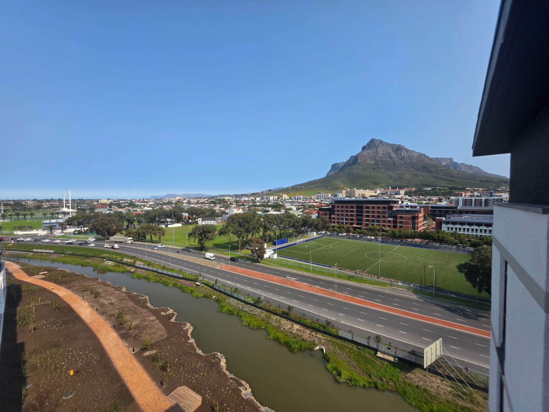 Apartment to rent in Observatory, Cape Town - ASL1712264