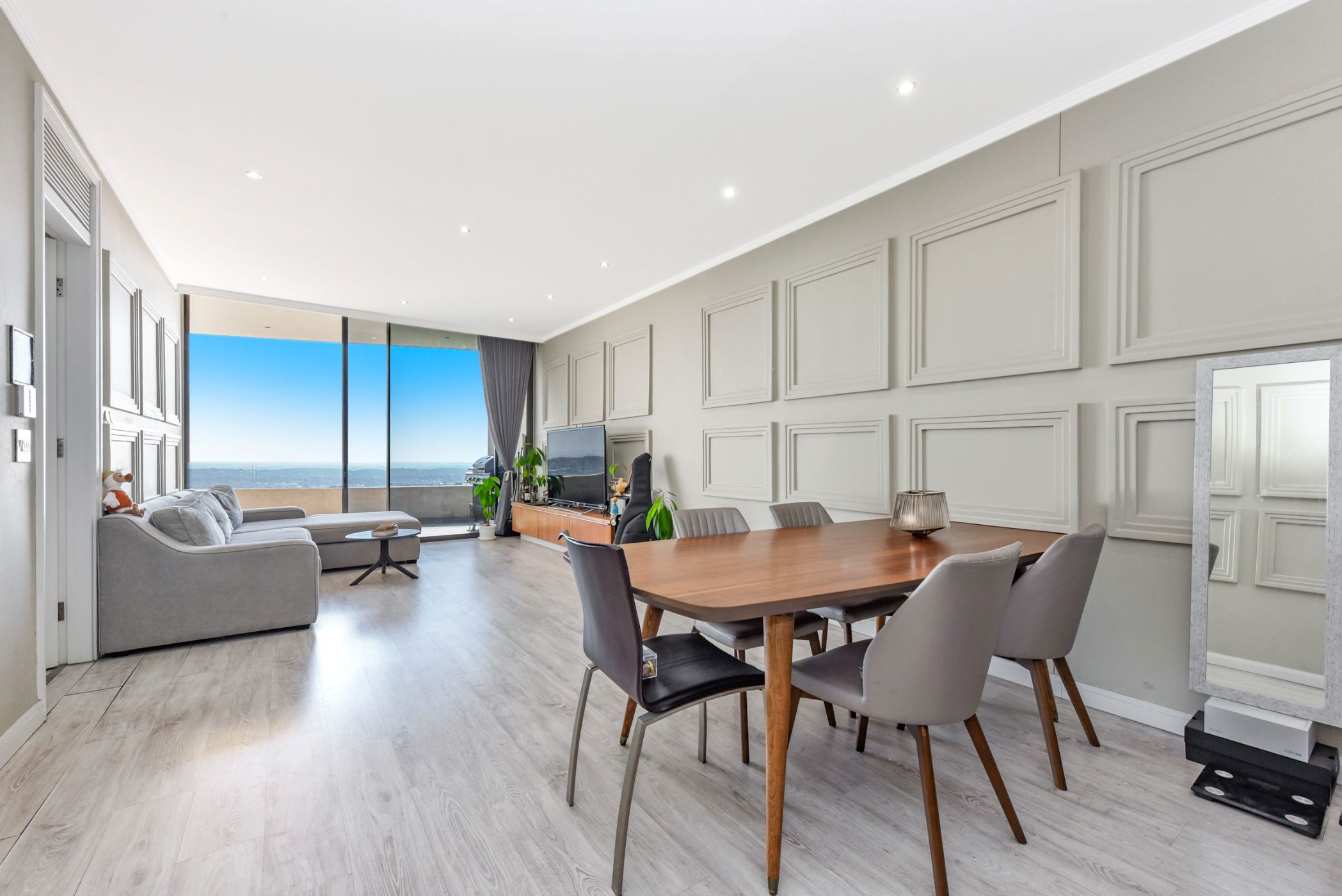 Apartment for sale in Morningside, Sandton - HP1712391