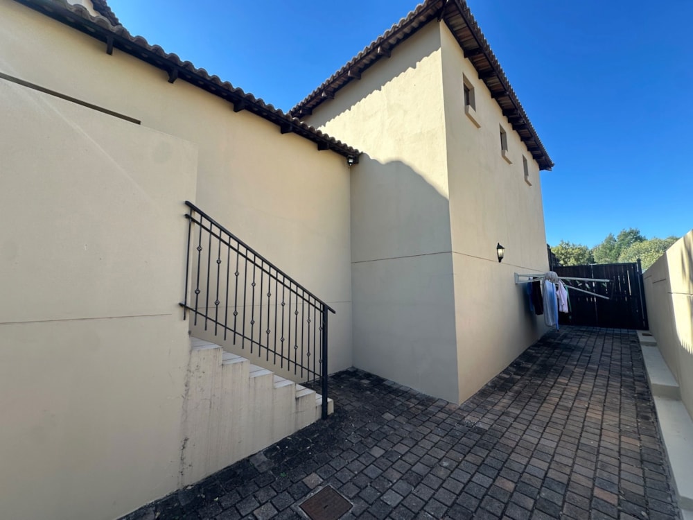 House to rent in Waterkloof Ridge - PTL1724445 House to rent in Waterkloof Ridge - PTL1724445