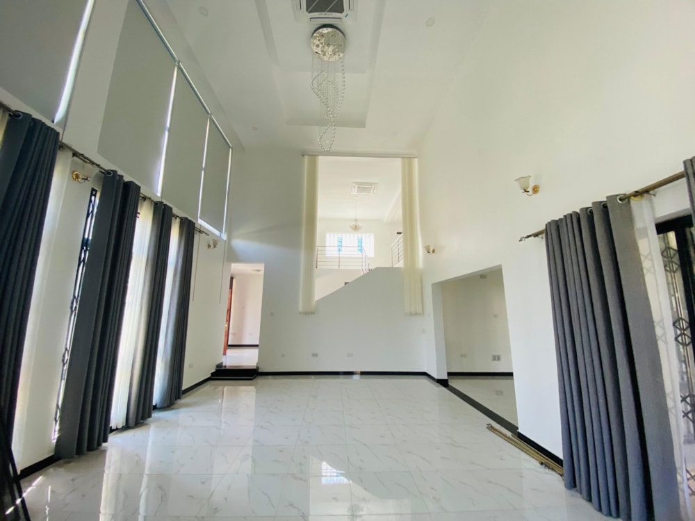 Townhouse to rent in Longacres, Zambia - 3ZA1712350 Townhouse to rent in Longacres, Zambia - 3ZA1712350