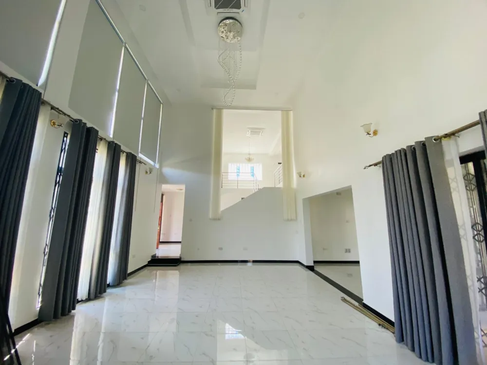 Townhouse to rent in Longacres, Zambia - 3ZA1712350 Townhouse to rent in Longacres, Zambia - 3ZA1712350