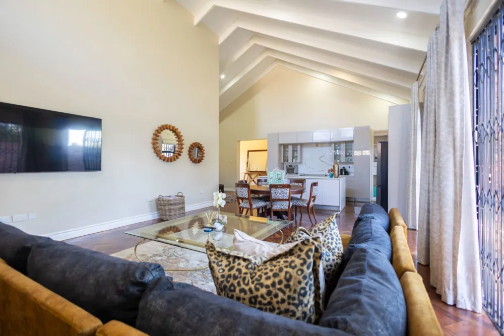 Cluster sold in Eastlea North, Zimbabwe - 3ZB1712381 Cluster sold in Eastlea North, Zimbabwe - 3ZB1712381