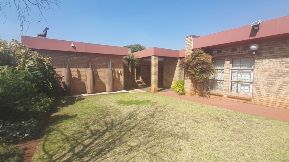 House for sale in Vanderbijlpark SE 3 - 1VT1712469