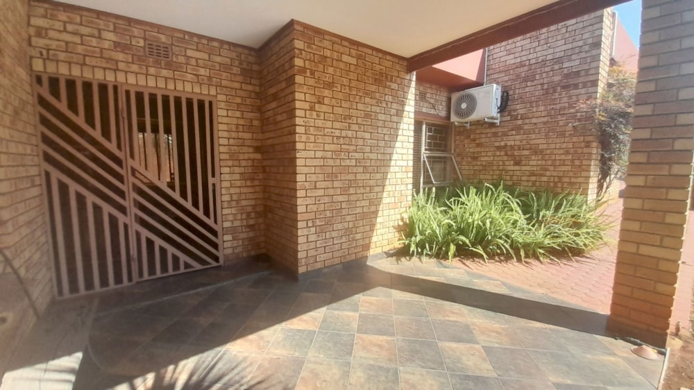 House for sale in Vanderbijlpark SE 3 - 1VT1712469