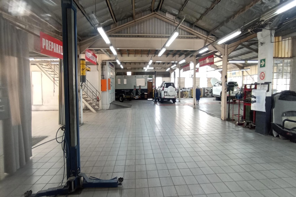 Commercial industrial property for sale in Pinetown North Industria - 1WP1712484 Commercial industrial property for sale in Pinetown North Industria - 1WP1712484