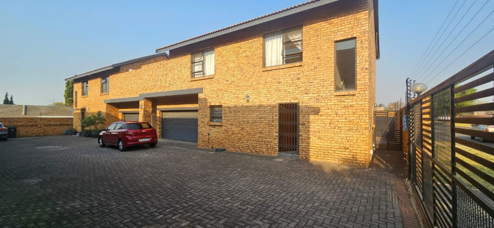 Cluster for sale in Raceview - 1GV1712485