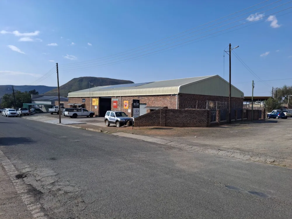 Commercial industrial property for sale in Graaff-Reinet - 1KK1712658 Commercial industrial property for sale in Graaff-Reinet - 1KK1712658