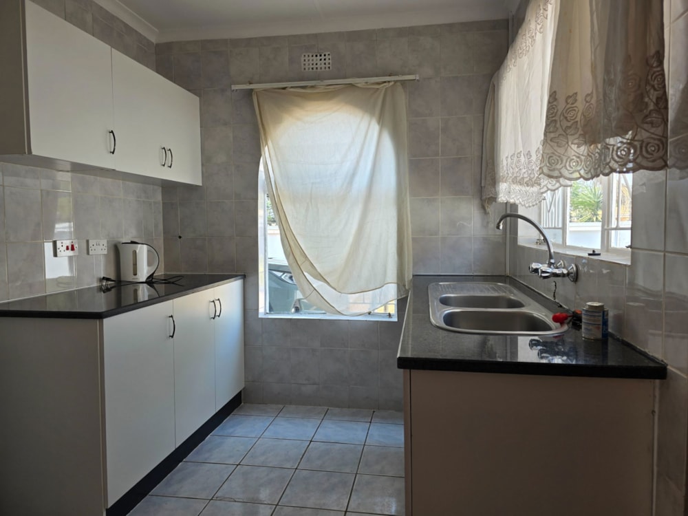House let in Block 6, Botswana - 3BO1712519