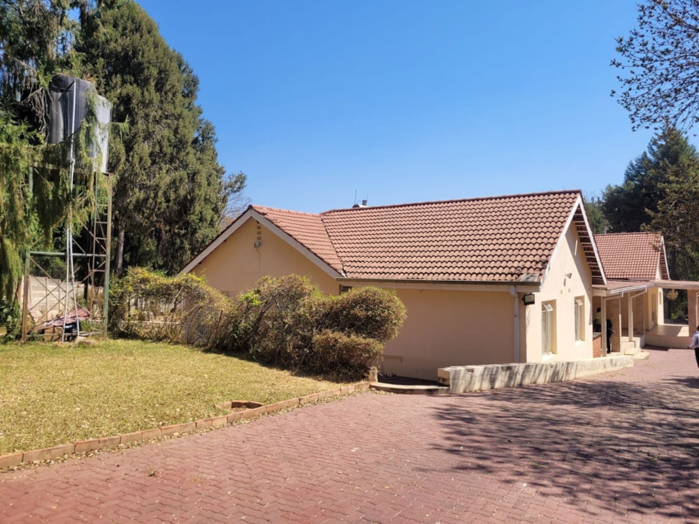 House for sale in Glen Lorne, Zimbabwe - 3ZB1712821