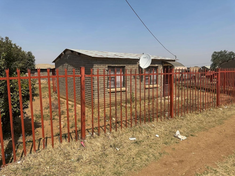 House for sale in Bloemside - 1BX1712531