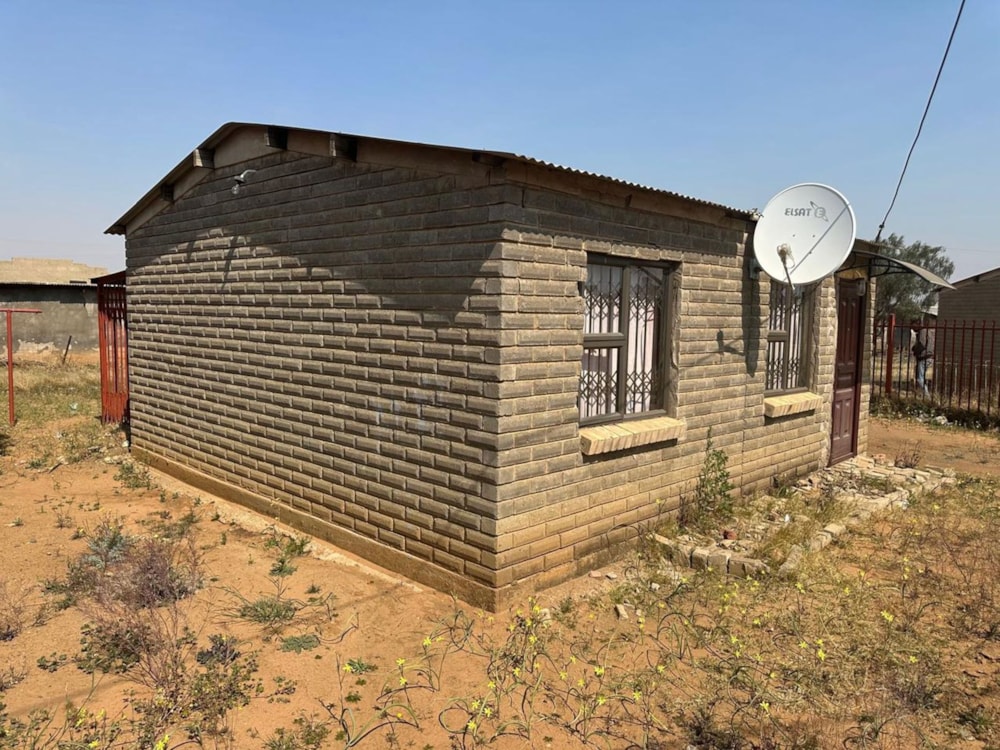 House for sale in Bloemside - 1BX1712531