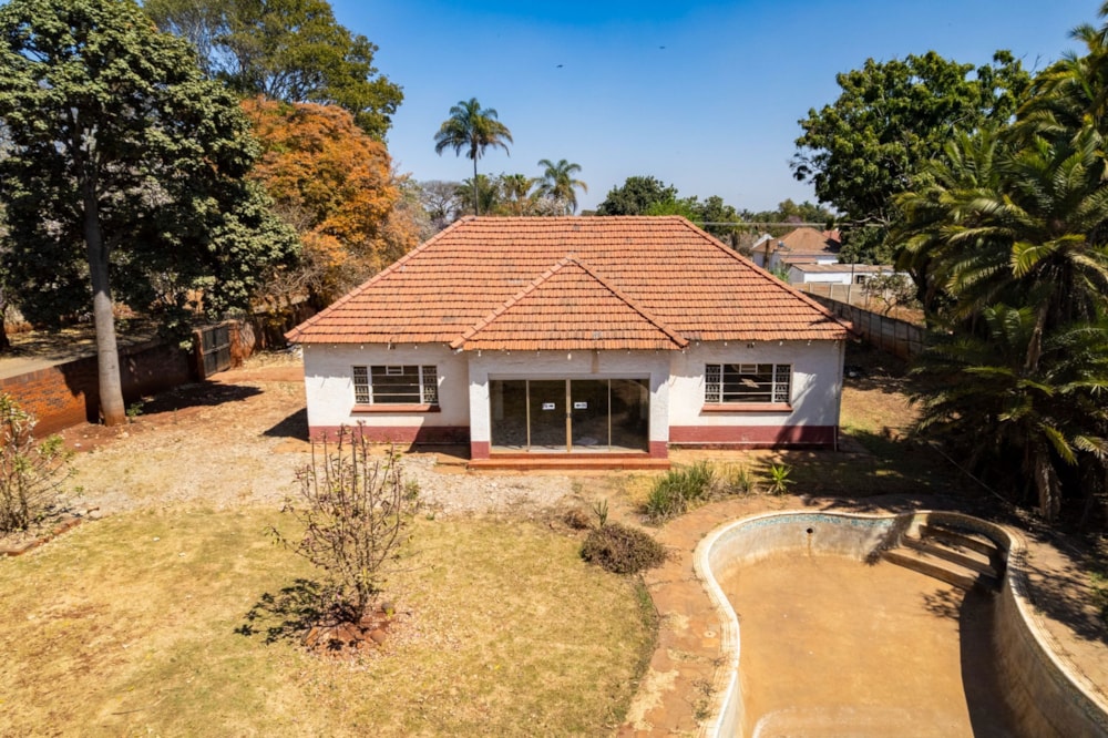 Commercial Building for sale in Milton Park, Zimbabwe - 3ZB1712622 Commercial Building for sale in Milton Park, Zimbabwe - 3ZB1712622