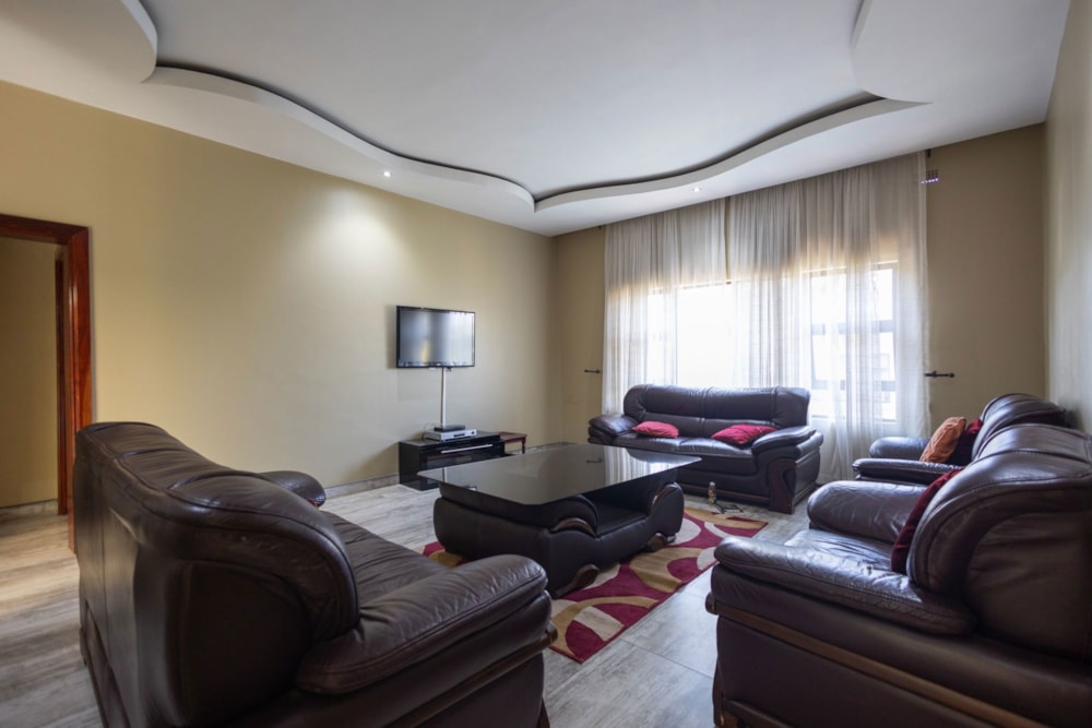 Double-storey apartment for sale in Borrowdale Brooke, Zimbabwe - 3ZB1712686