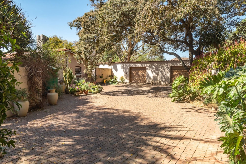 House for sale in Ballantyne Park, Zimbabwe - 3ZB1712732 House for sale in Ballantyne Park, Zimbabwe - 3ZB1712732