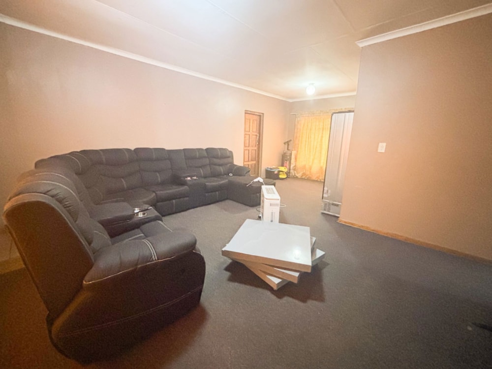 House for sale in Harrismith - 1BTH1712816