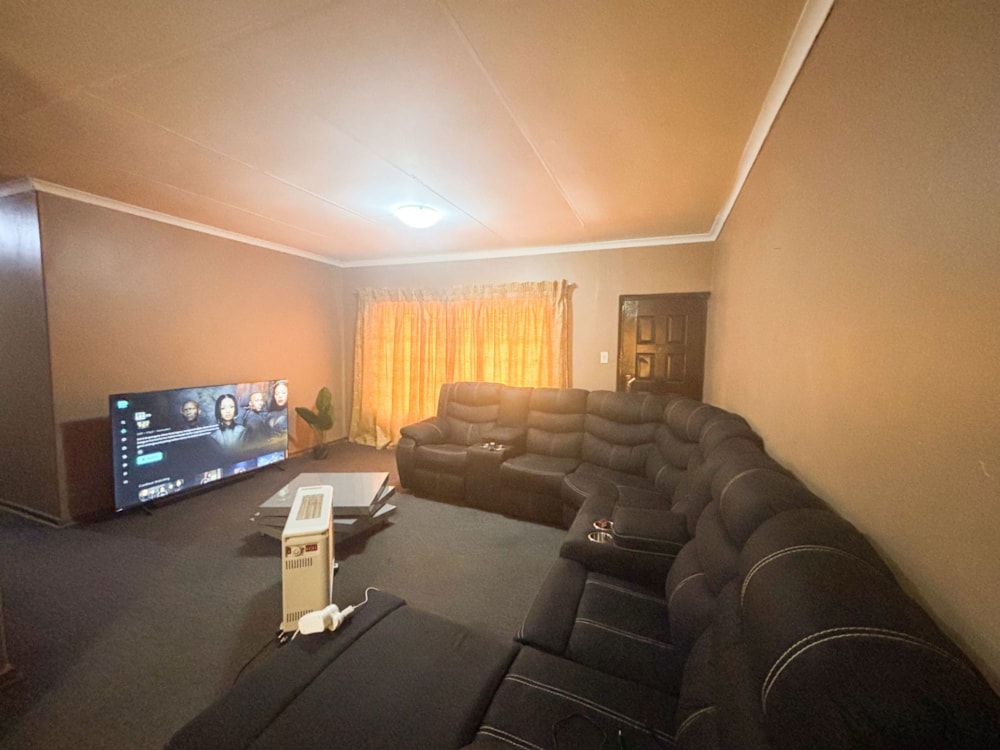 House for sale in Harrismith - 1BTH1712816