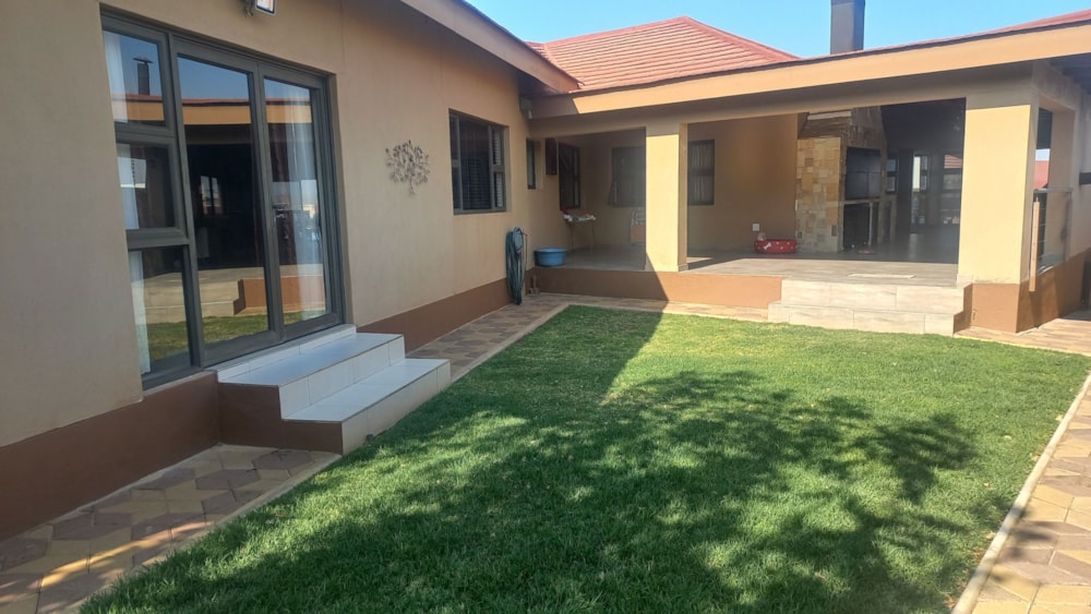 House for sale in Auasblick, Namibia - 3NM1712829