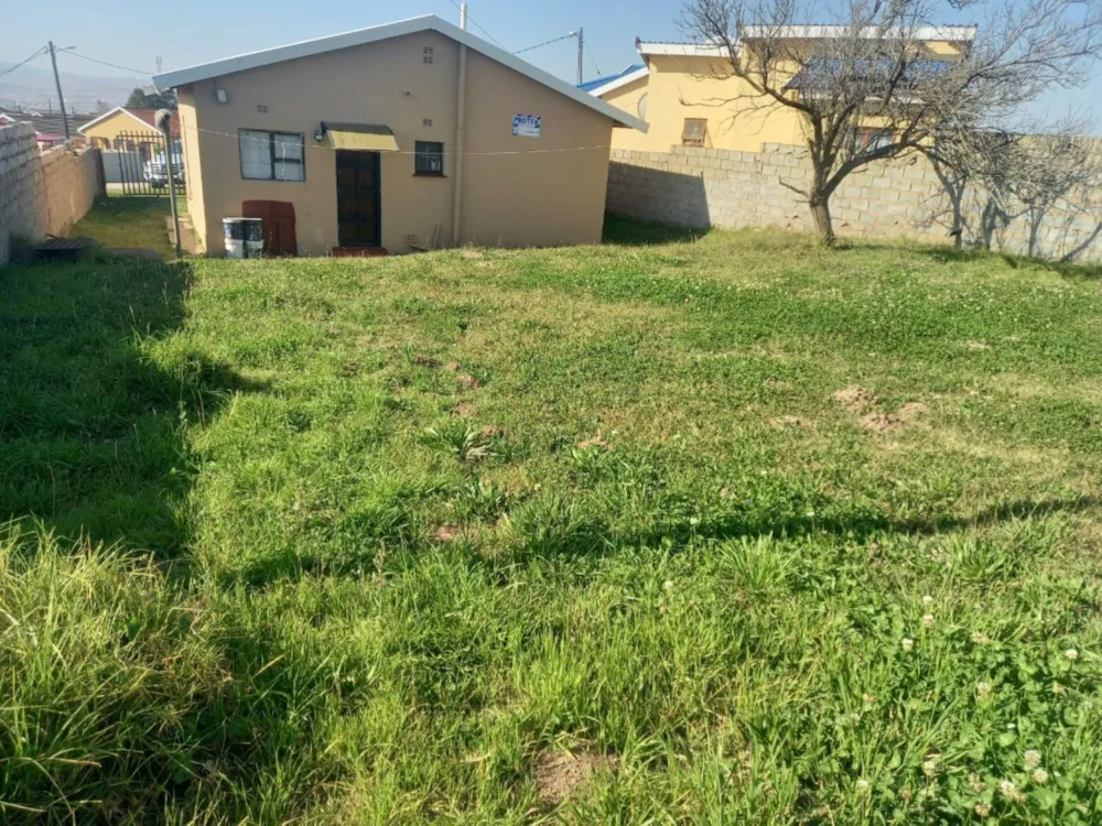 House let in Mbuqu - 1MH1712852