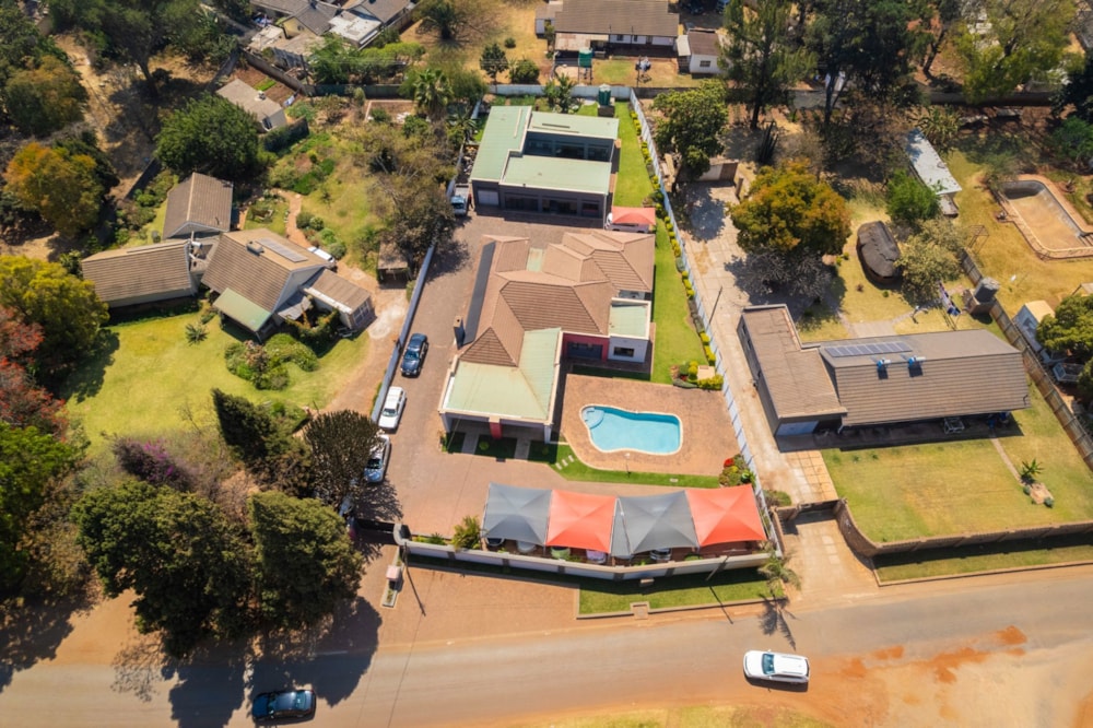 Commercial business for sale in Upper Hillside, Zimbabwe - 3ZB1712933